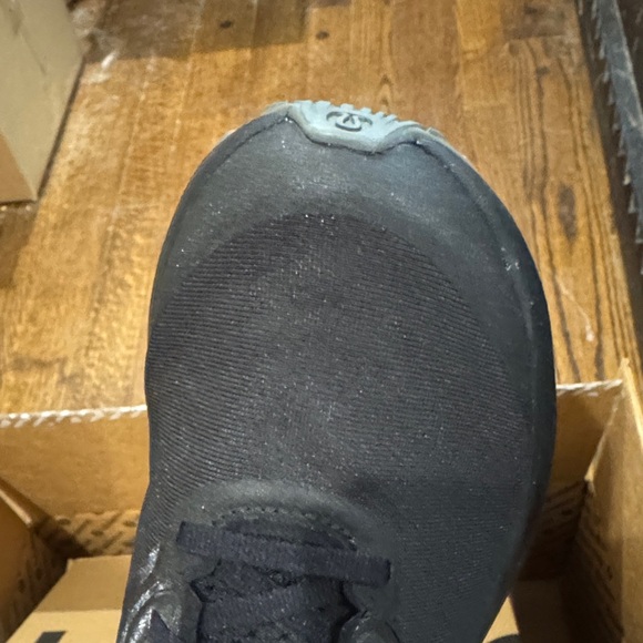 Lululemon Black Athletic Sneakers/US 7.5/Brand New/NIB! Never Worn! Gorgeous! - Picture 6 of 16